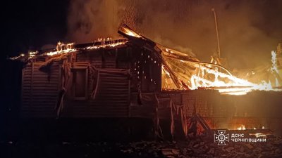 Пожежа внаслідок атаки РФ по Городнянській громаді на Чернігівщині
