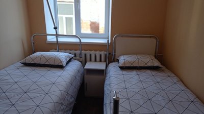 Терапевтичне відділення замість хірургічного: яких змін зазнала Великописарівська лікарня через обстріли Терапевтичне відділення замість хірургічного: яких змін зазнала Великописарівська лікарня через обстріли