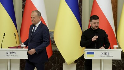 Дональд Туск та Володимир Зеленський під час спільної пресконференції 