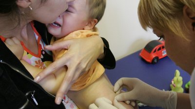 Частина ужгородців не вакцинуються через пандемію, — головна сімейна лікарка міста