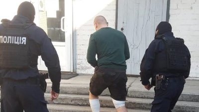 Суд арештував одного з підозрюваних у подвійному вбивстві у м. Нікополі