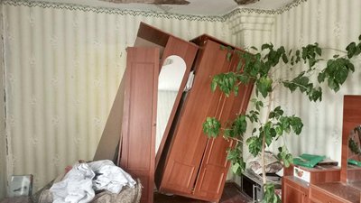 В приватному будинку впала стеля, пошкоджені меблі, 25 жовтня 2023, Славута, Хмельниччина В приватному будинку впала стеля, пошкоджені меблі, 25 жовтня 2023, Славута, Хмельниччина