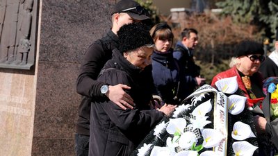 В Ужгороді попрощалися із загиблим захисником Шандором Кішем В Ужгороді попрощалися із загиблим захисником Шандором Кішем