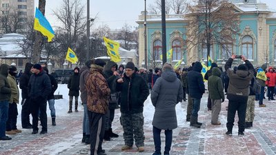 Рада зробила крок для спрощення митного оформлення авто на єврономерах Рада зробила крок для спрощення митного оформлення авто на єврономерах