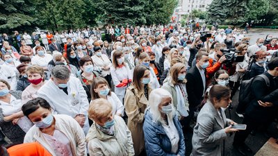 Глава УГКЦ Святослав відвідав у Франківську хворих дітей Глава УГКЦ Святослав відвідав у Франківську хворих дітей