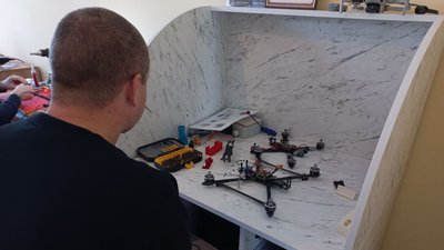 дрон, виготовлення, волонтери, вдома, деталі, війна, зсу дрон, виготовлення, волонтери, вдома, деталі, війна, зсу