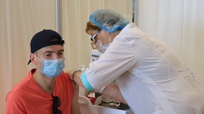 Стало відомо, скільки Центрів вакцинації працюватимуть у вихідні в Одесі та області