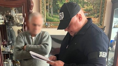 Допоміг захопити нерухомість на набережній в Дніпрі: екскомандиру військової частини повідомили про підозру