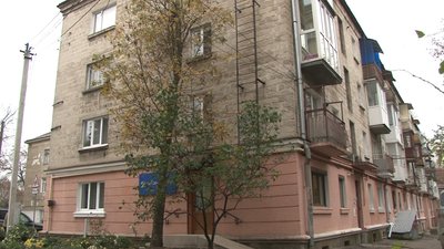 У будинку в центрі Тернополя вже дві доби немає води