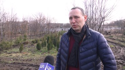 У Житомирі Зеленбуд подарував ОСББ 700 саджанців липи, клену, дубу та горобини У Житомирі Зеленбуд подарував ОСББ 700 саджанців липи, клену, дубу та горобини