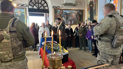 У Херсоні попрощалися із загиблим бійцем бригади ТРО Сергієм Мігілєм У Херсоні попрощалися із загиблим бійцем бригади ТРО Сергієм Мігілєм