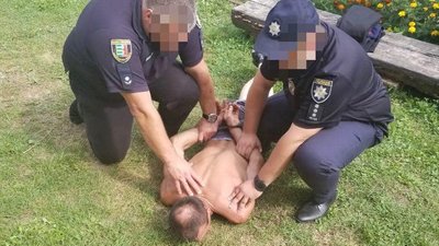 На Закарпатті затримали чоловіка, який пограбував пенсіонерку