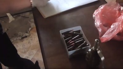 На Охтирщині поліціянти виявили у чоловіка вибуховий предмет та боєприпаси