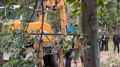 Територія у парку на Теремках, де збираються будувати резервну треплотрасу