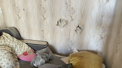 Наслідки обстрілів: на Херсонщині пошкоджені будинки та школа, виникли пожежі Наслідки обстрілів: на Херсонщині пошкоджені будинки та школа, виникли пожежі