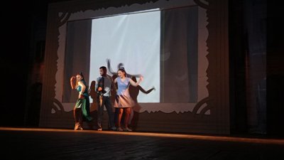 Тернопільські актори готуються до прем’єри вистави "Дім божевільних" Тернопільські актори готуються до прем’єри вистави "Дім божевільних"