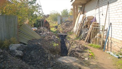 Мешканці вулиці Лугової три роки чекають, аби їм зробили каналізацію Мешканці вулиці Лугової три роки чекають, аби їм зробили каналізацію