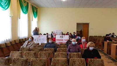 У Знам’янці на Кіровоградщині протестували проти закриття аптек У Знам’янці на Кіровоградщині протестували проти закриття аптек