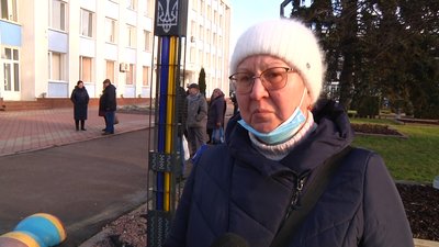 На Житомирщині попрощалися з військовослужбовцем Ігорем Тичиною, який загинув від кулі снайпера На Житомирщині попрощалися з військовослужбовцем Ігорем Тичиною, який загинув від кулі снайпера