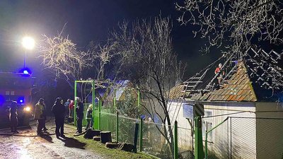 На Закарпатті загорівся будинок, в якому спав літній господар На Закарпатті загорівся будинок, в якому спав літній господар