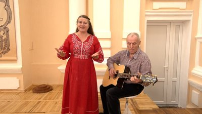 Створює музику, дає концерти та волонтерить: житомирська поетеса упродовж двох років допомагає ЗСУ Створює музику, дає концерти та волонтерить: житомирська поетеса упродовж двох років допомагає ЗСУ