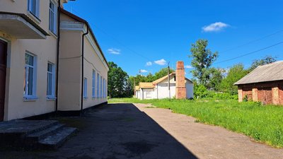 Початок будівництва укриття для учнів ліцею №8 у Коростені знову відклали: які причини Початок будівництва укриття для учнів ліцею №8 у Коростені знову відклали: які причини