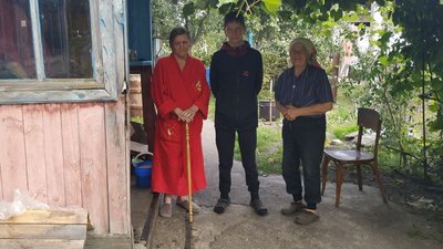 На Волині благодійники подарували комп'ютери дітям із малозабезпечених і багатодітних родин На Волині благодійники подарували комп'ютери дітям із малозабезпечених і багатодітних родин