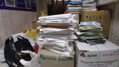В аграрному університеті Полтави збирають макулатуру, яку перероблять: на що спрямують гроші