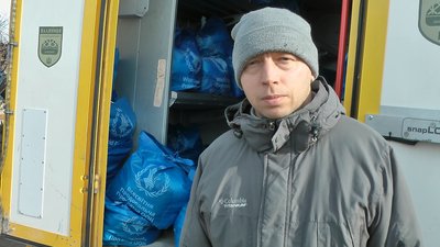 Запорізькі волонтери передали допомогу мешканцям прифронтових населених пунктів Запорізькі волонтери передали допомогу мешканцям прифронтових населених пунктів