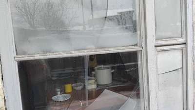Під російським ударом опинилось село Некрасове на Глухівщині: пошкоджений гараж та оселі