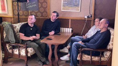 "Герої нескореної країни". Херсонський обласний музично-драматичний театр презентував нову концертну програму "Герої нескореної країни". Херсонський обласний музично-драматичний театр презентував нову концертну програму