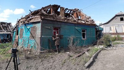 Жителі Коростеня на Житомирщині подають заявки на відшкодування за пошкоджене авіаударами житло Жителі Коростеня на Житомирщині подають заявки на відшкодування за пошкоджене авіаударами житло