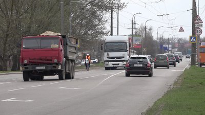 У Чернігові витратять 160 мільйонів на ремонт доріг, щоб перенаправити вантажівки на околиці