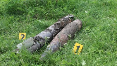 Рятувальники розмінували територію села Бездрик на Сумщині Рятувальники розмінували територію села Бездрик на Сумщині