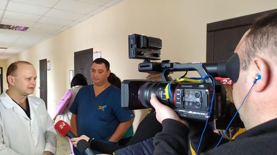 Лікарі розповіли про стан директора лісгоспу Радехова, на будинок якого напали напередодні