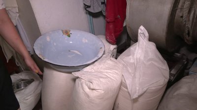 "Ми нагодуємо чиїхось чоловіків, хтось — наших". Волонтерки на Рівненщині готують для українських військових "Ми нагодуємо чиїхось чоловіків, хтось — наших". Волонтерки на Рівненщині готують для українських військових