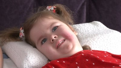 Не потрапила до програми МОЗ: чому дівчинка зі СМА на Сумщині не може отримати необхідне лікування Не потрапила до програми МОЗ: чому дівчинка зі СМА на Сумщині не може отримати необхідне лікування