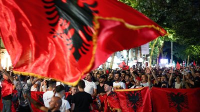 албанці протестують проти курорту Кушнера