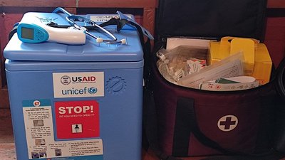 Їздять у віддалені села: як мобільні бригади в громаді на Волині вакцинують проти COVID-19