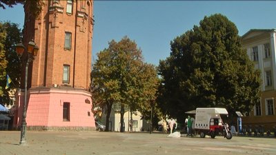 "Перетворюй сміття в дерева": у Вінниці екомобіль приймає вторсировину