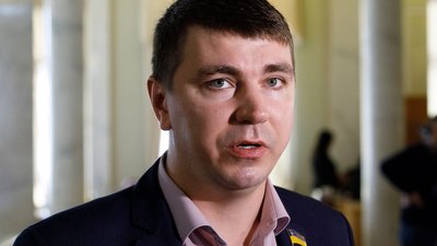 Поліція затримала нападника на депутата Полякова