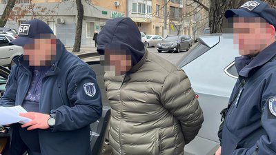 Затримання одного з підозрюваних працівниками ДБР