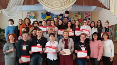 Школярка з Житомирщини стала фіналісткою міжрегіонального турніру "Молодь дебатує" Школярка з Житомирщини стала фіналісткою міжрегіонального турніру "Молодь дебатує"