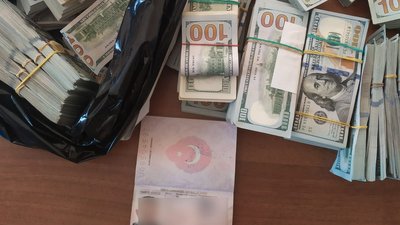 На Одещині іноземець намагався вивезти за кордон пів мільйона доларів
