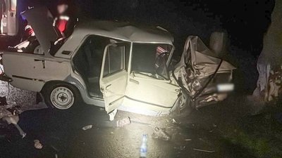 Фото з місця аварії, яка трапилась 20 квітня у Вижницькому районі Чернівецької області