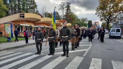 В Івано-Франківську панахидою і ходою вшанували борців за волю України В Івано-Франківську панахидою і ходою вшанували борців за волю України