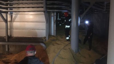 На Івано-Франківщині горіла сушка елеватора. Пожежники врятували 120 тонн кукурудзи