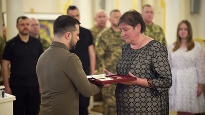 "Пішов служити, як і менший брат": спогади матері загиблого Героя України з Волині Романа Марценюка "Пішов служити, як і менший брат": спогади матері загиблого Героя України з Волині Романа Марценюка