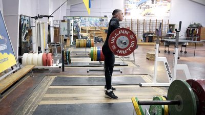 Важкоатлет із Вінниці встановив п'ять національних рекордів за календарний рік Важкоатлет із Вінниці встановив п'ять національних рекордів за календарний рік