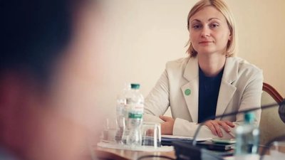 В Україні мінімум 50% бібліотечних фондів складаються з радянських книжок В Україні мінімум 50% бібліотечних фондів складаються з радянських книжок